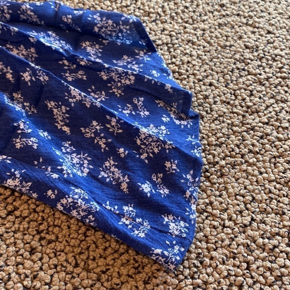 Vintage Havana Blue & White Floral Shirt Size Medium in Like New Condition - Picture 3 of 6